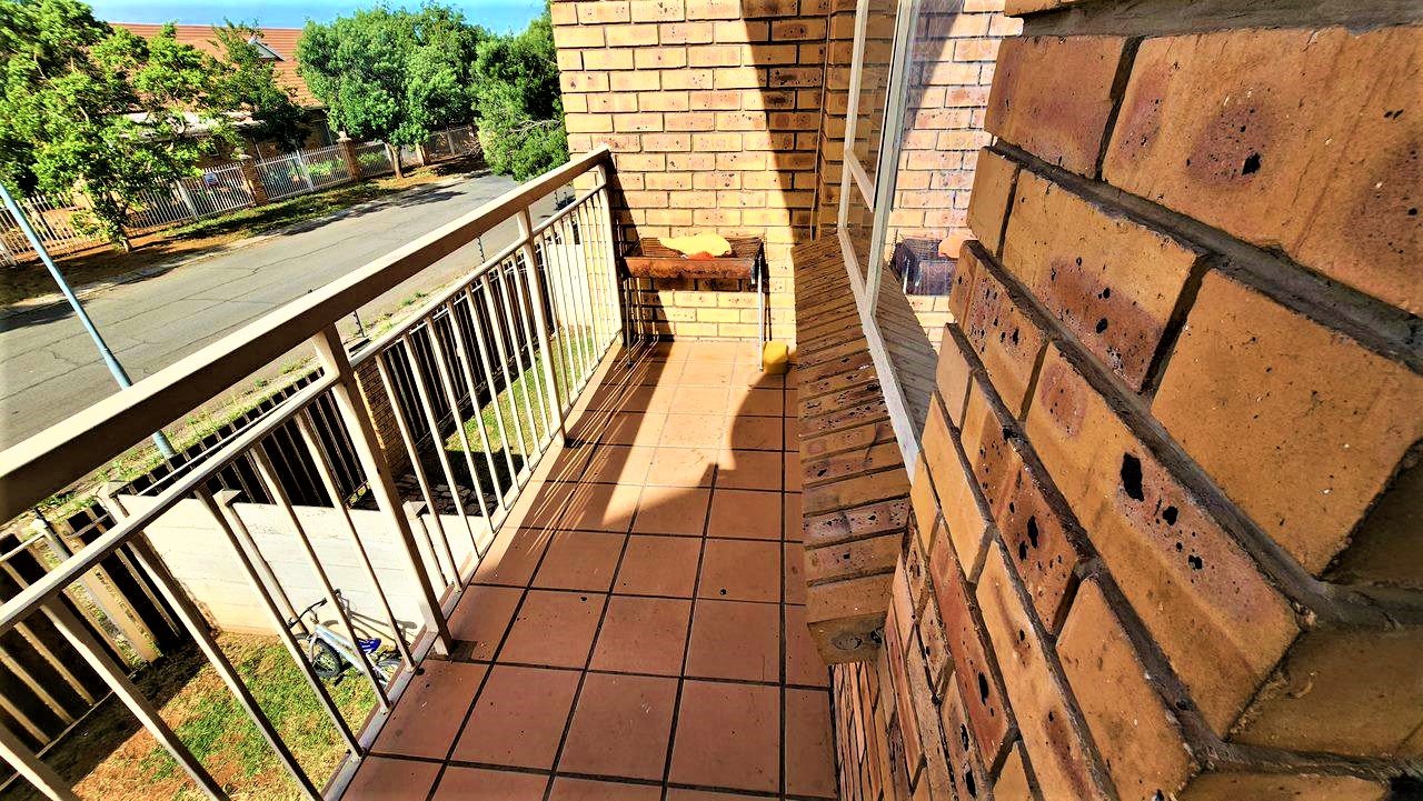 2 Bedroom Property for Sale in Fleurdal Free State